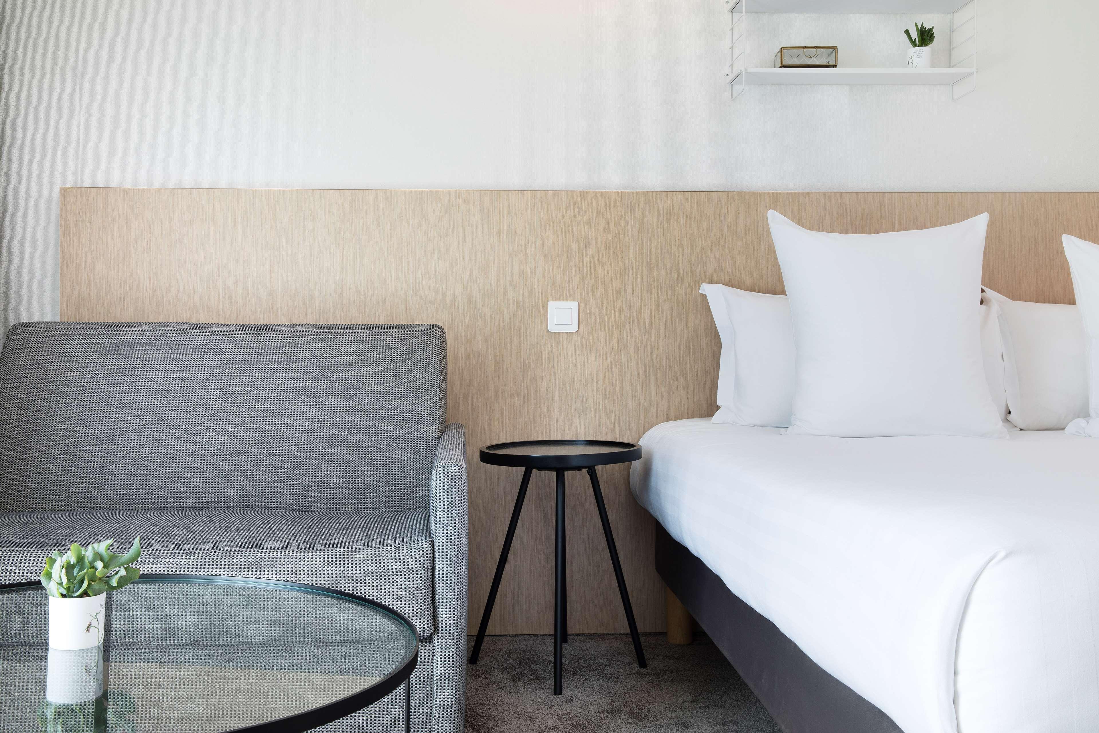 Western Les Rives Du Ter Hotel