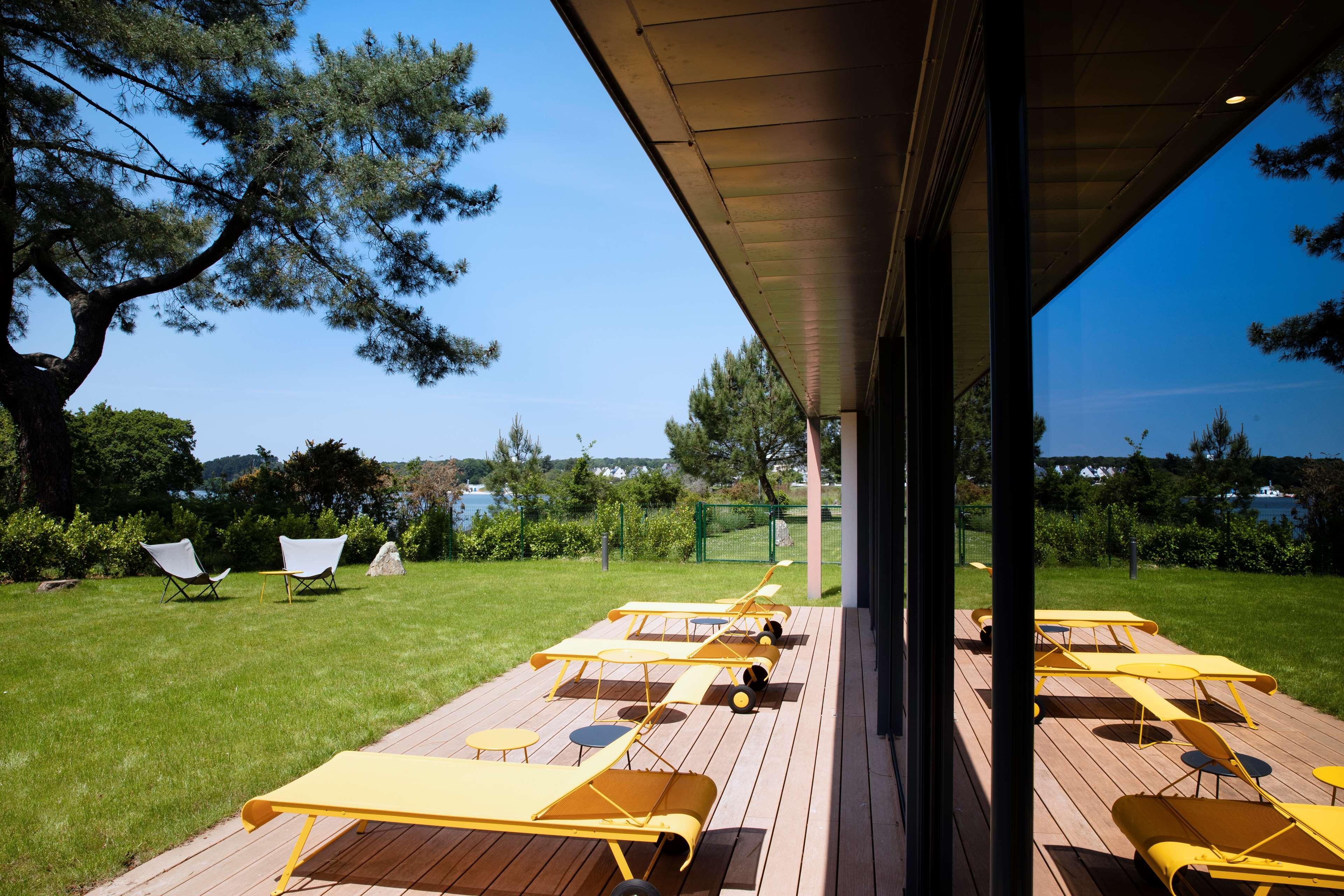 Western Les Rives Du Ter Hotel 4*