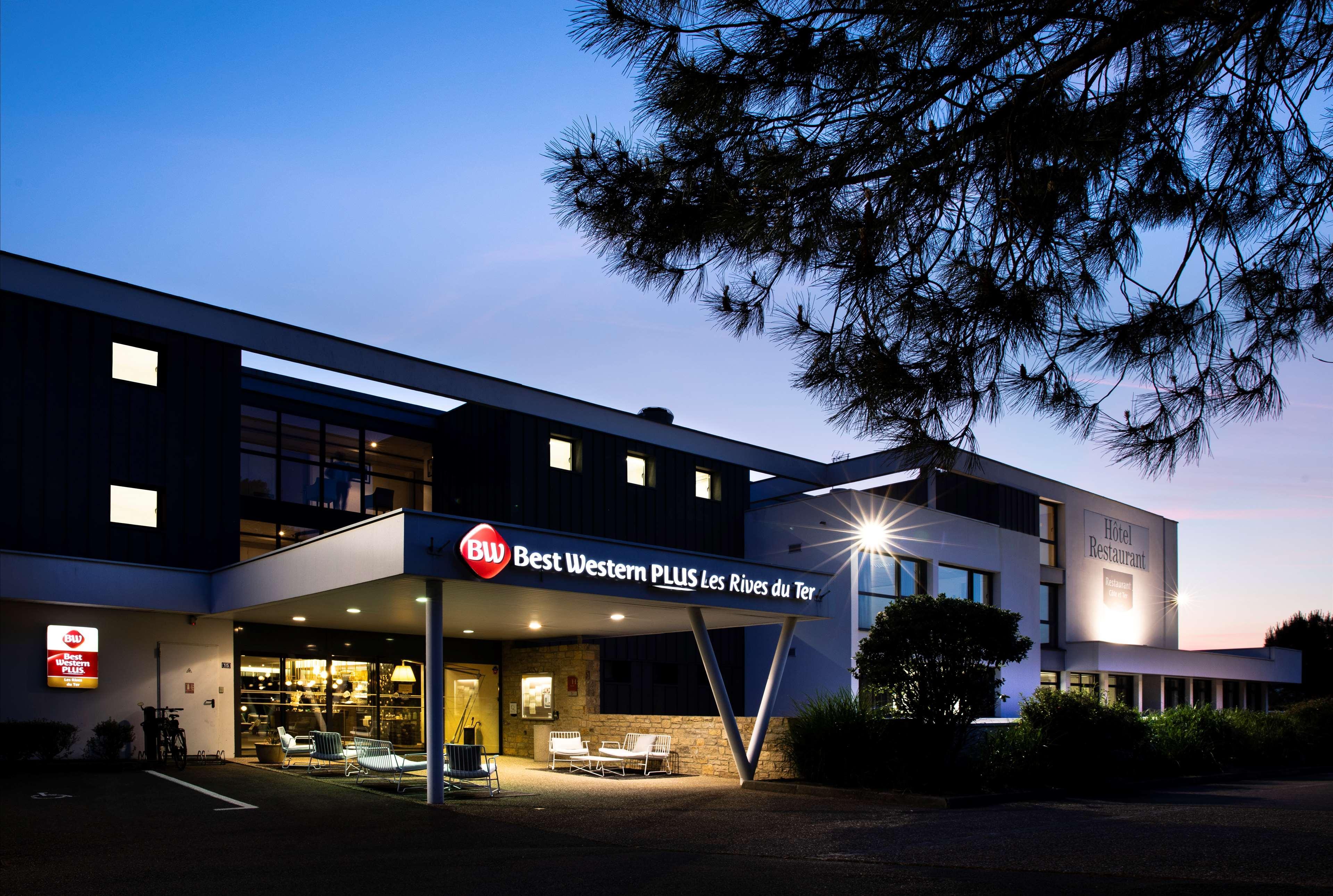 Hotel Western Les Rives Du Ter 4*
